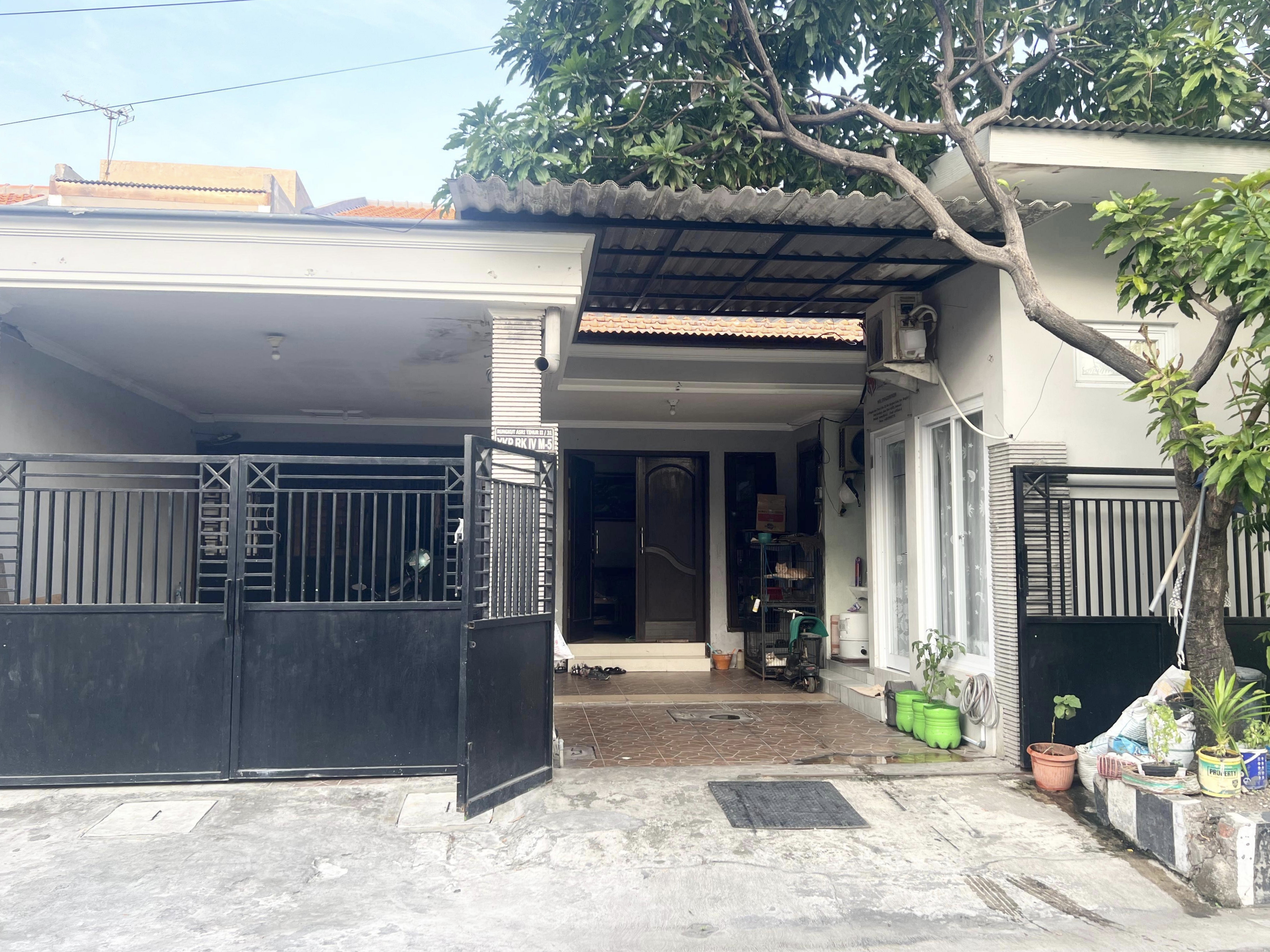 Rumah 2 Lantai di Dekat Raya MERR