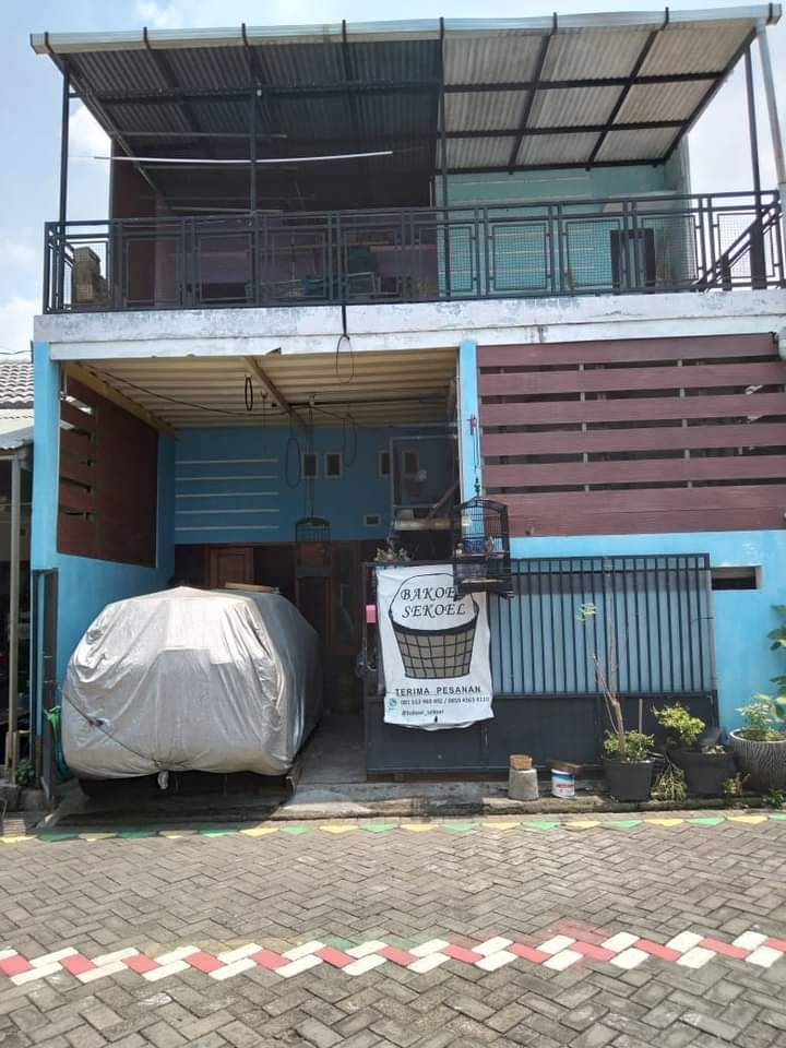 Rumah 2 Lantai di Perumahan Sukolegok