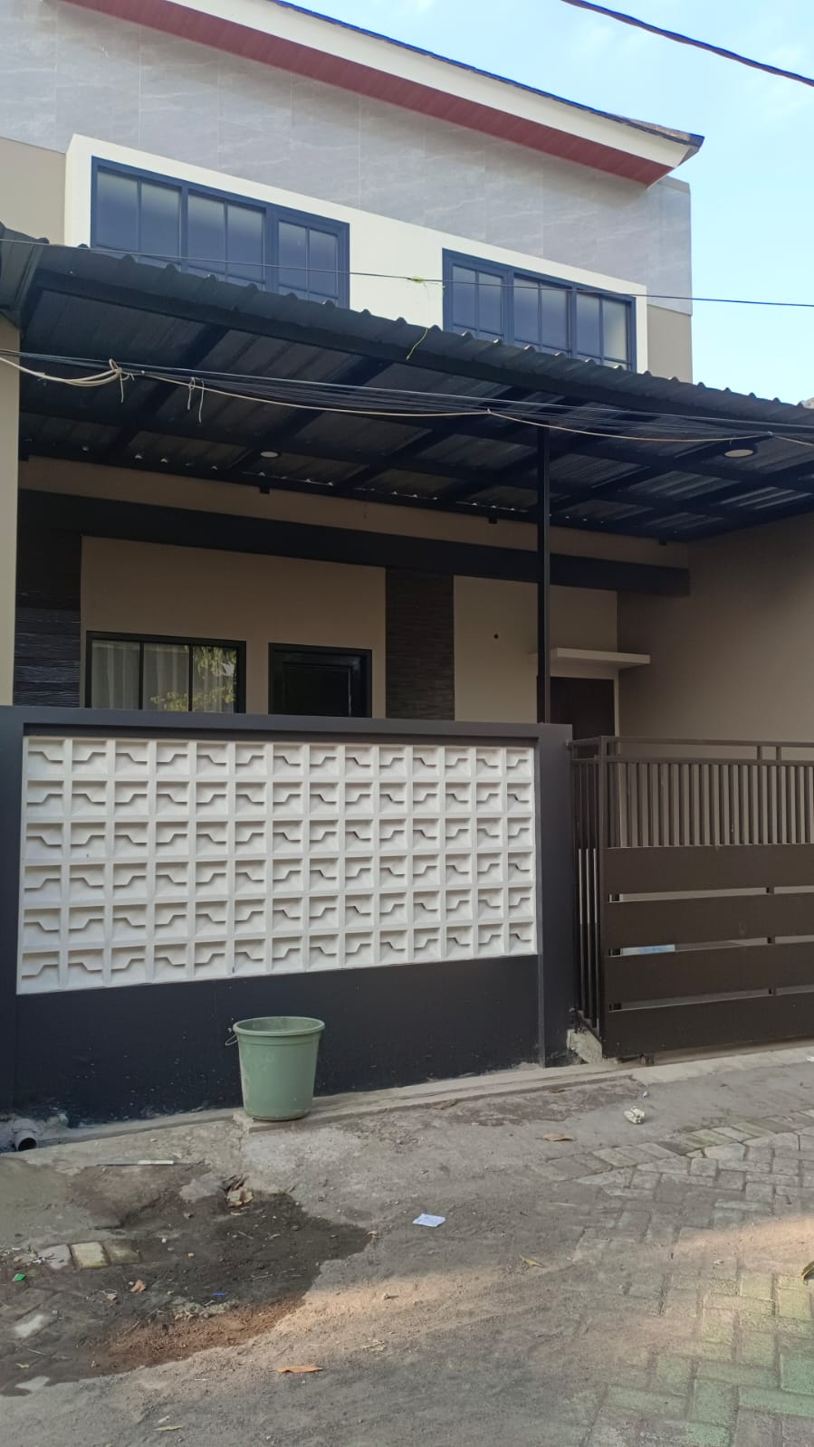 Rumah siap baru siap huni 2 lantai dekat bandara Juanda